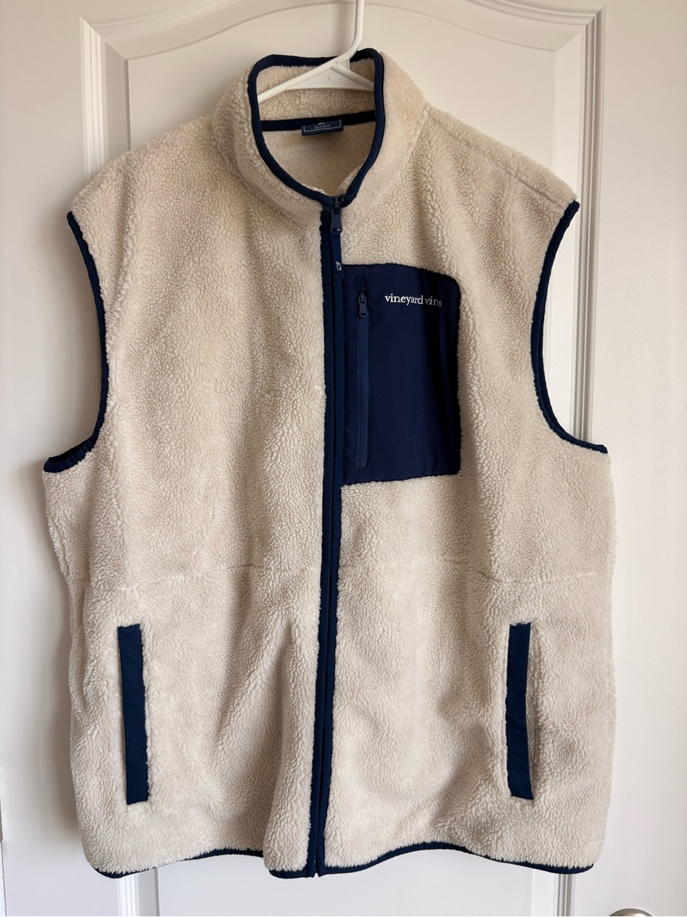 Vineyard Vines Cream Fleece Vest with Navy Trim
